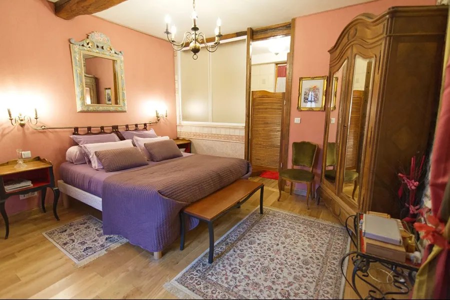 Suite romantique et espace bien-être à la Ferme Historique Jean de la Fontaine